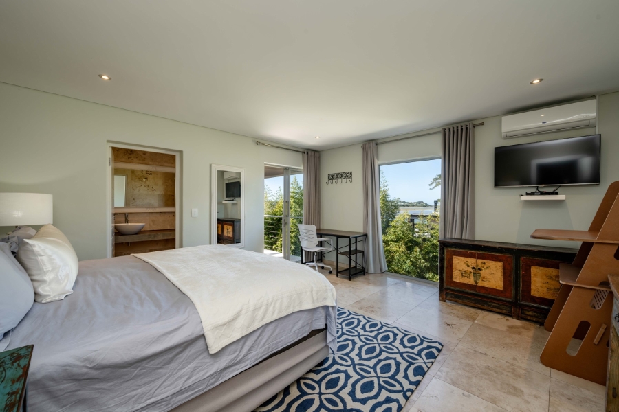 5 Bedroom Property for Sale in Keurbooms River Western Cape